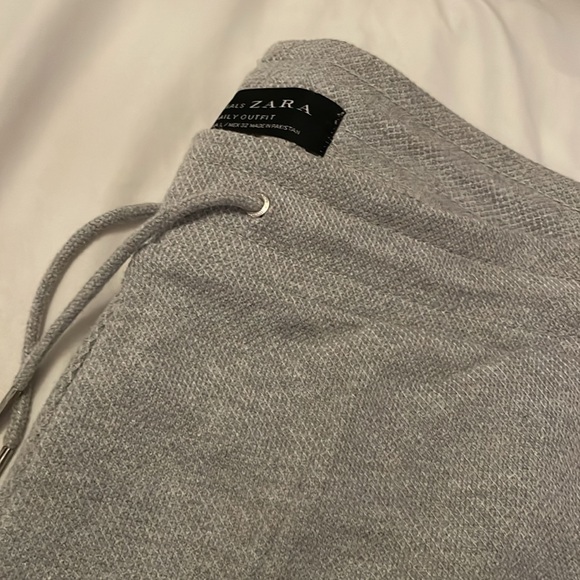 Zara Men’s Gray Joggers - Large - Picture 3 of 4